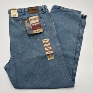 Wrangler Rugged Wear Jeans Mens 46x32 Relaxed Fit 5-Pocket Cotton Denim Blue NWT